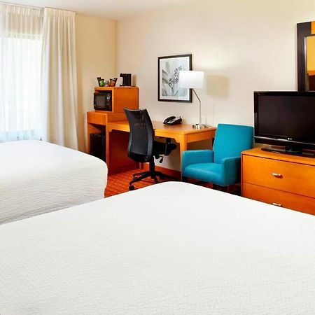 Fairfield Inn And Suites Neville Island Pittsburgh Exterior photo